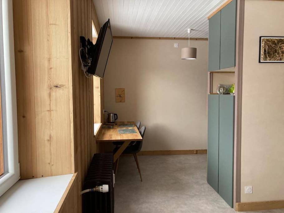 Studio Chaleureux Au Depart Des Sentiers Et Pistes De Ski Lajoux 外观 照片